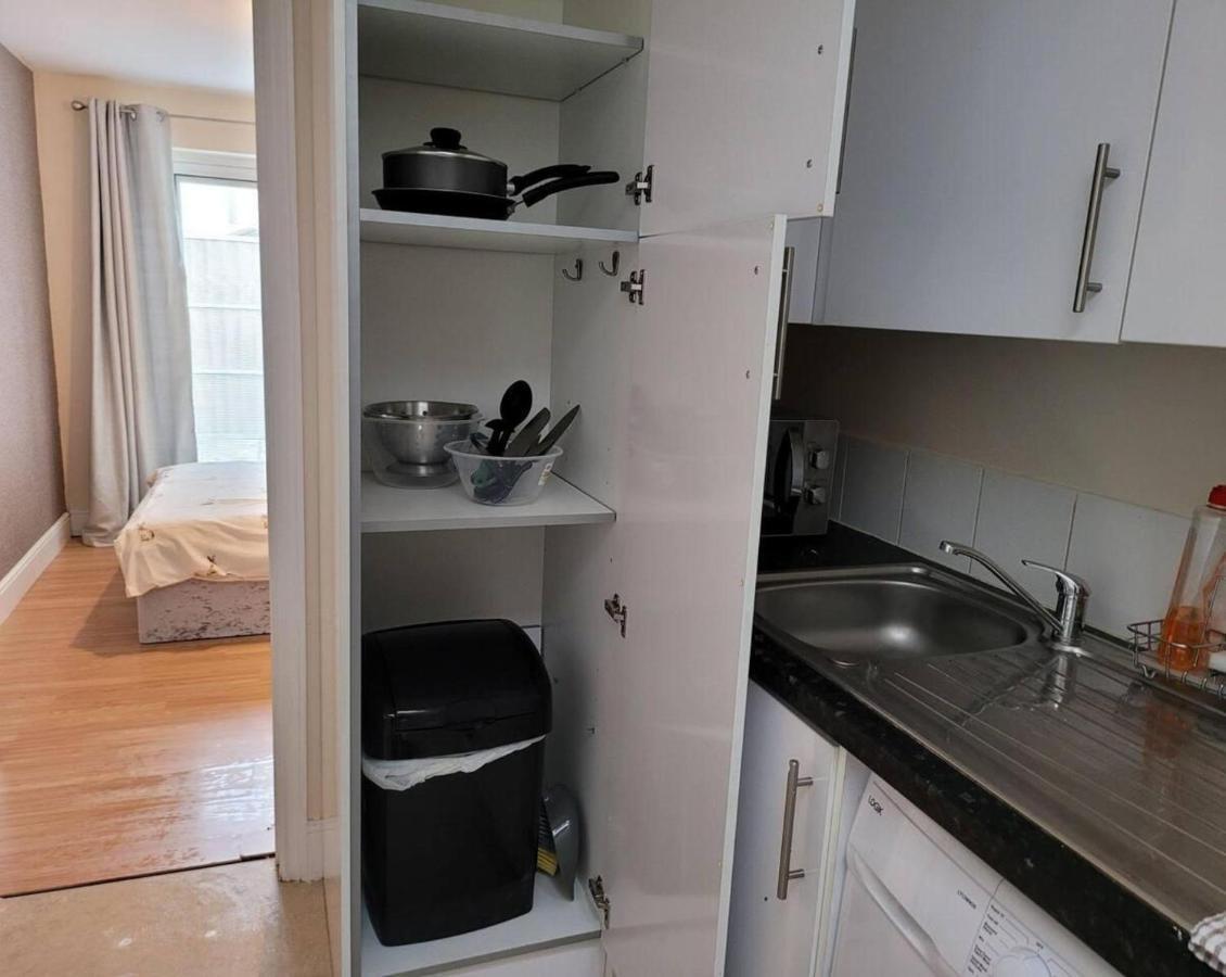 Cozy Central One Bedroom Flat Reading Exterior foto