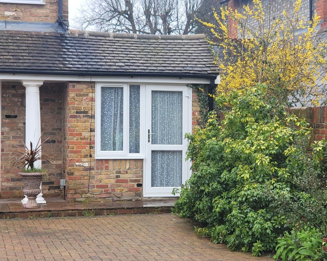 Cozy Central One Bedroom Flat Reading Exterior foto